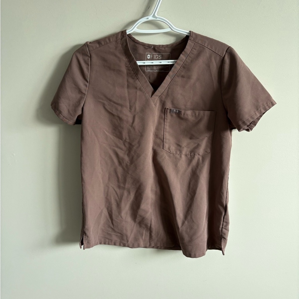 Figs Men's Chocolate V-Neck Short Sleeve Tee